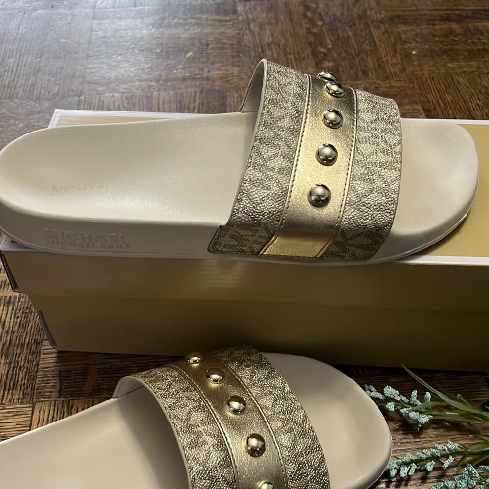 MICHAEL KORS Brandy Slide - Picture 3 of 8